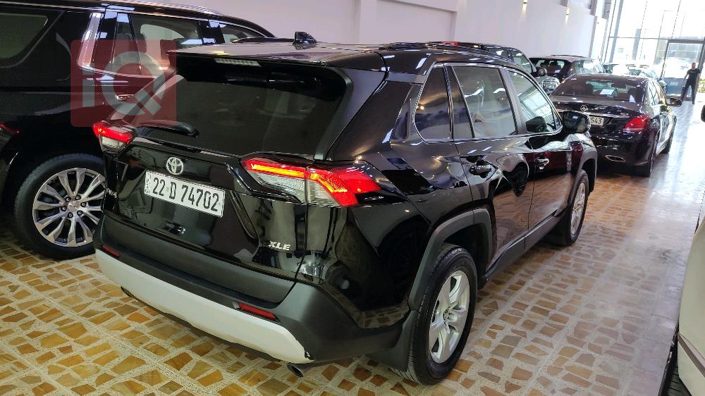 تويوتا راف 4